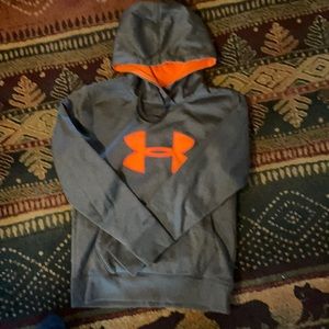 Under Armour sweatshirt